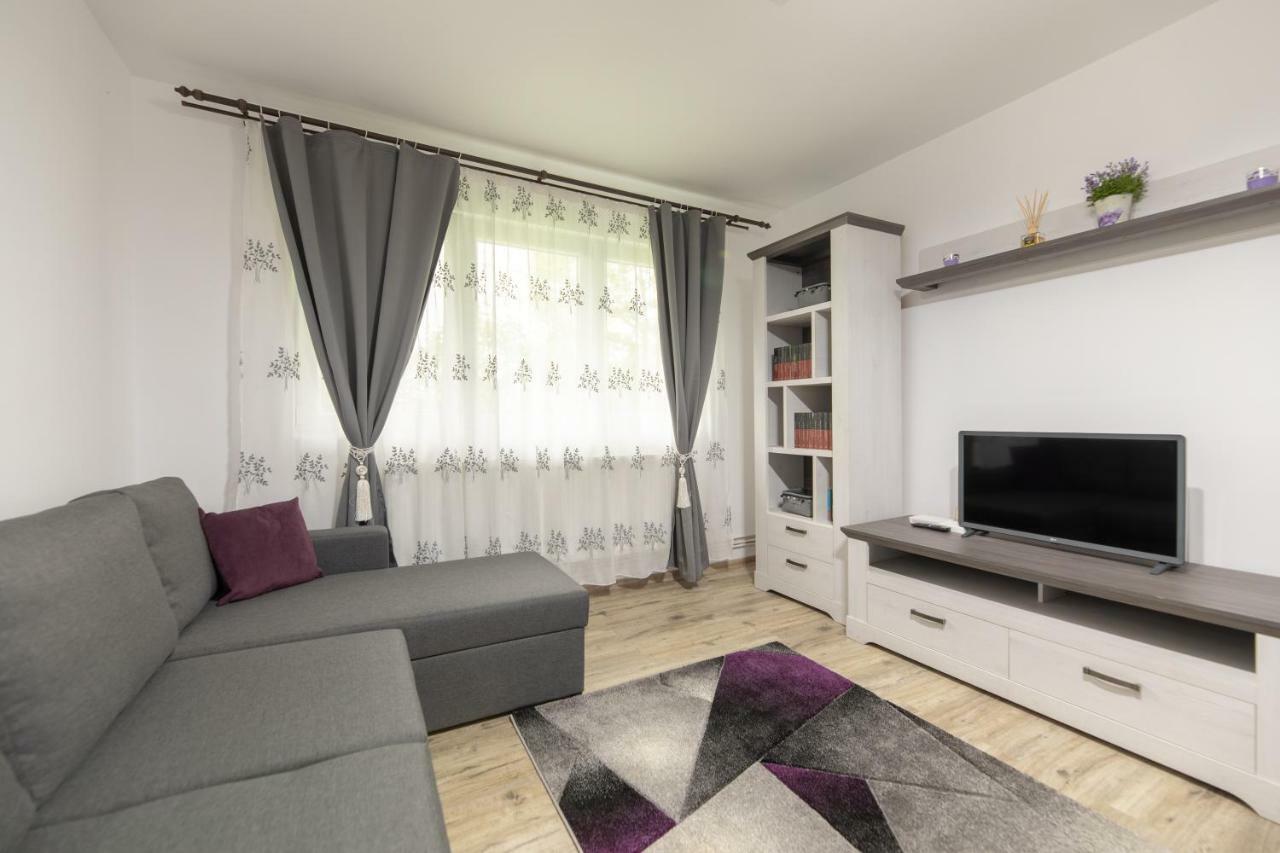 Apartament Ada
